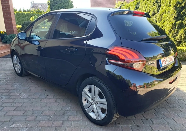 Peugeot 208 cena 32950 przebieg: 92000, rok produkcji 2019 z Krotoszyn małe 277